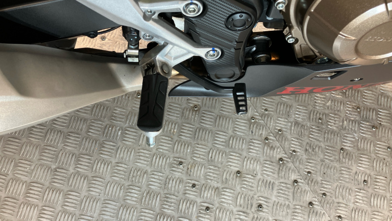 Honda CBR500RA (21MY)